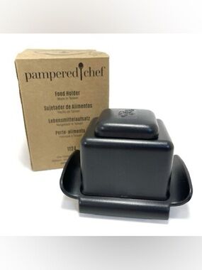 Pampered Chef Black Food Holder